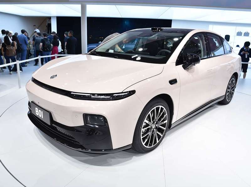 绝密档案：八万级纯电B级车的突围法则