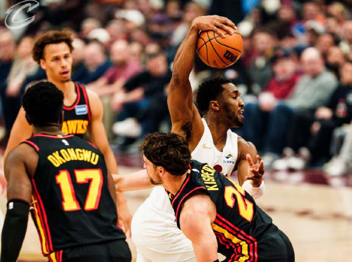  从122-116险胜看骑士战术困局：四后卫阵型的深层悖论 体育新闻