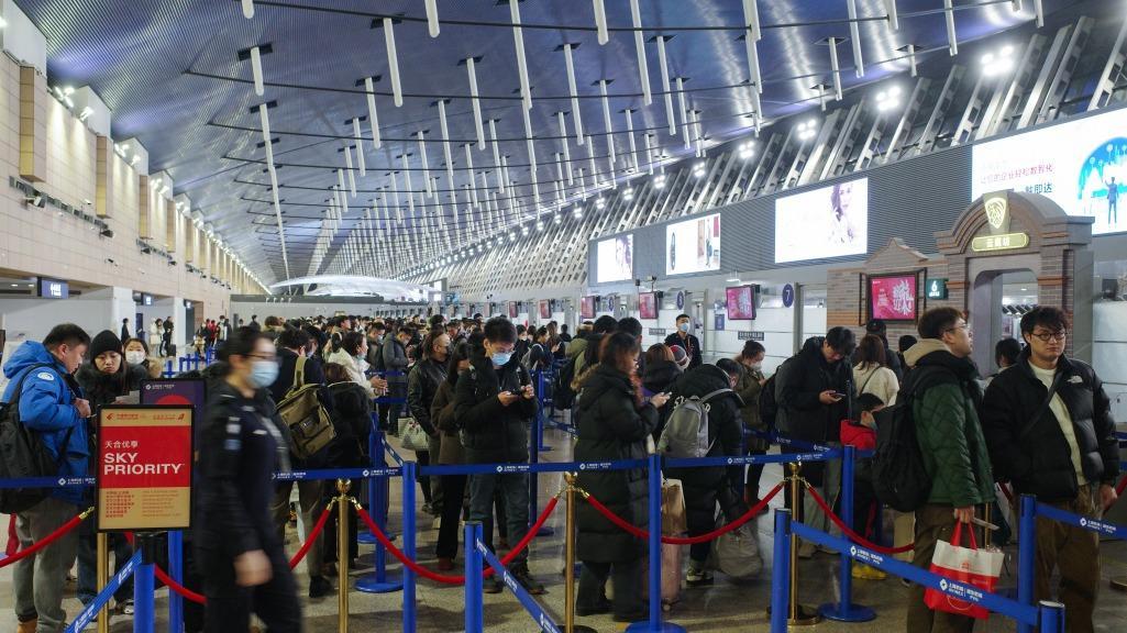  琴澳金融协同新纪元：投资基金推介会的深层价值与战略机遇 股票财经